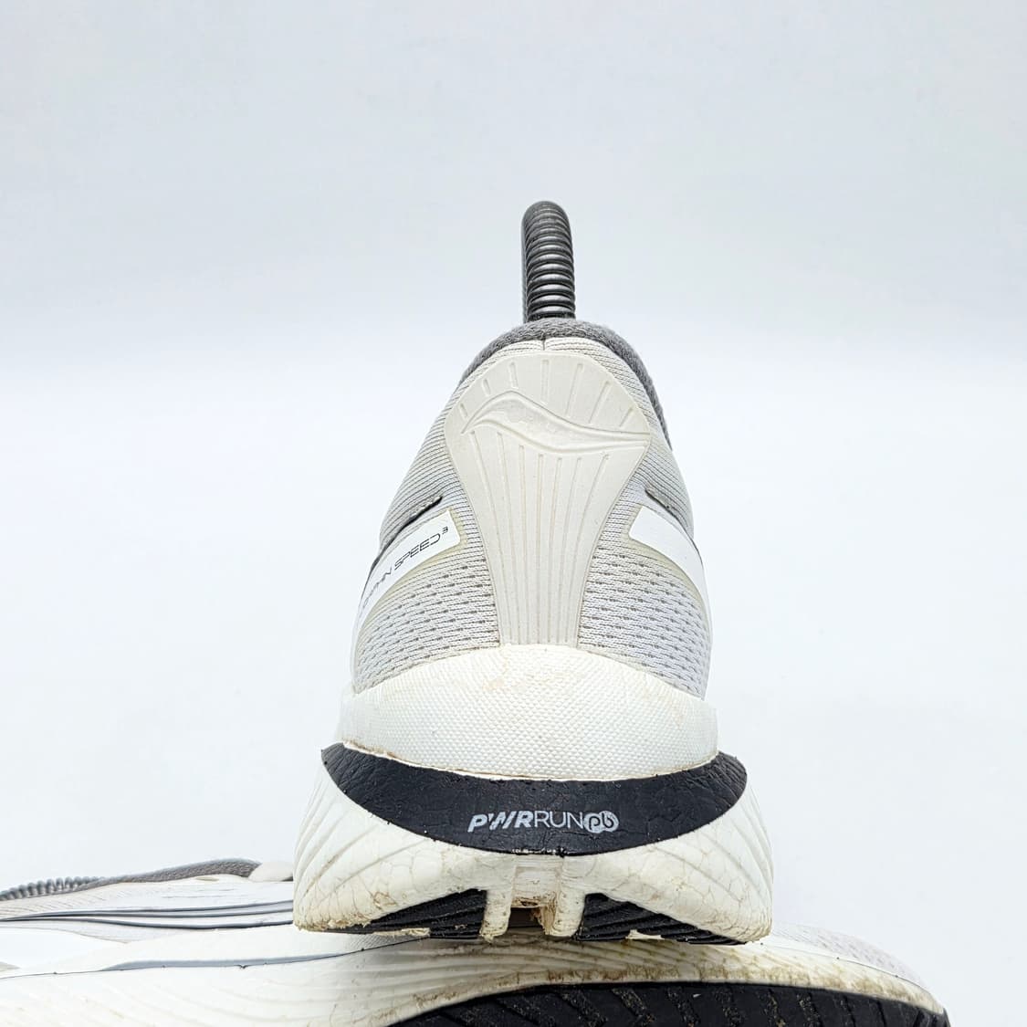  써코니 우먼스 엔돌핀 스피드3 화이트 블랙 (255)  상품이미지2