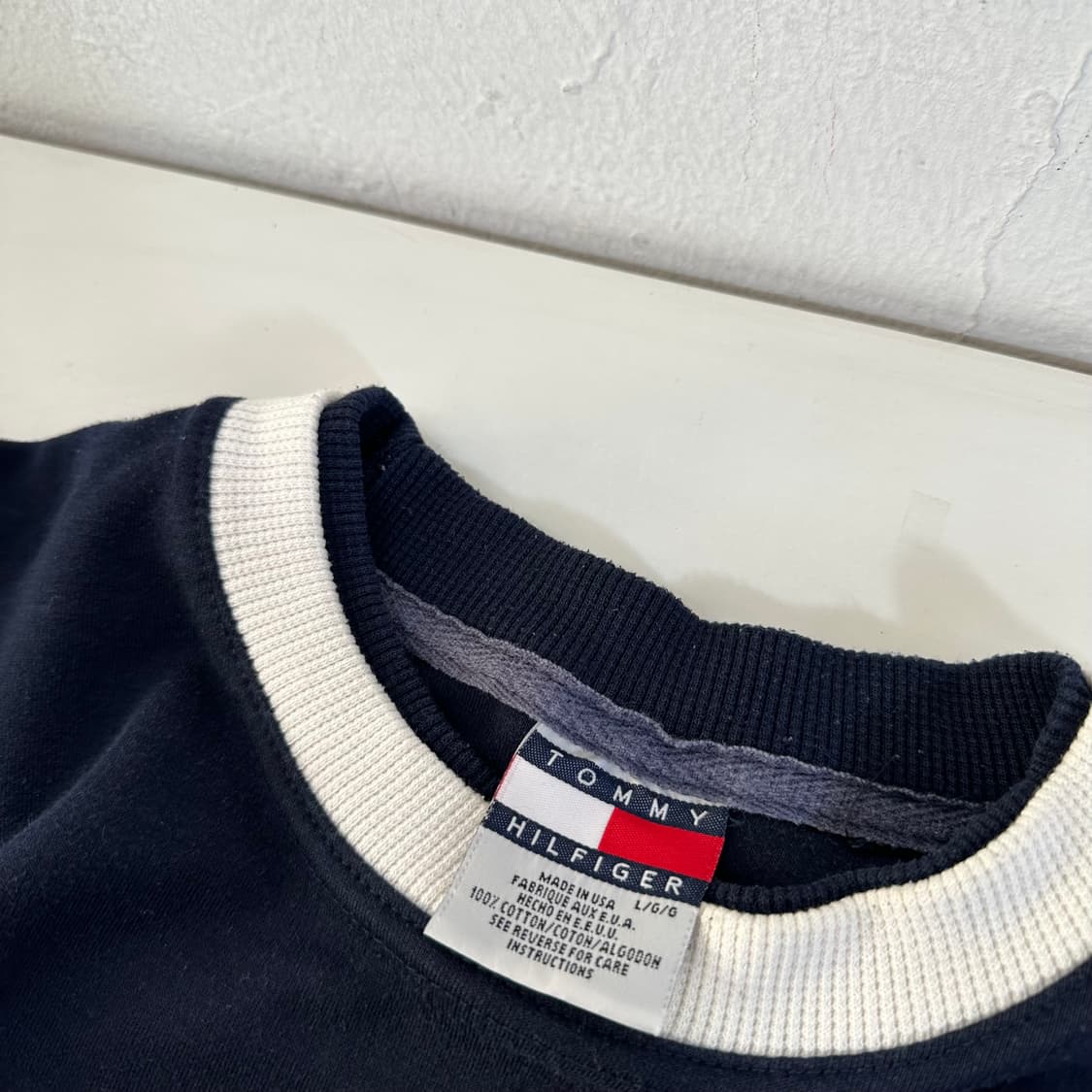 L 타미힐피거 네이비 T로고 배색 맨투맨 상품이미지2