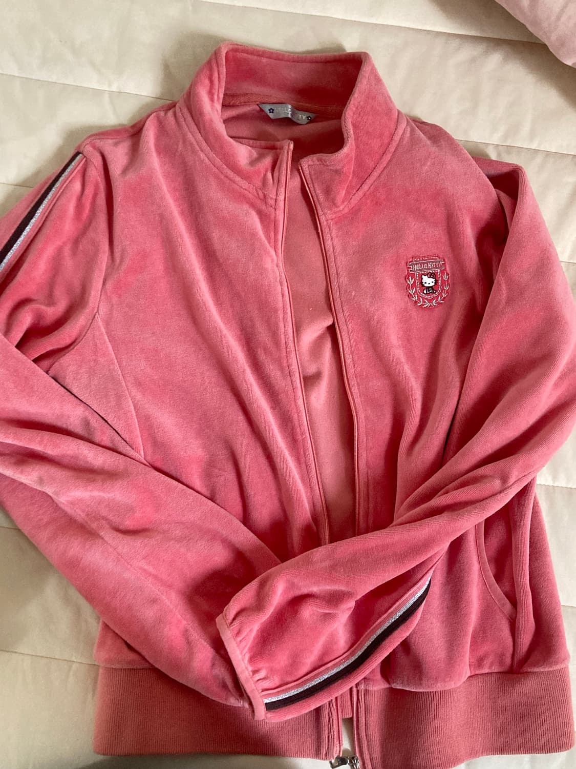 갸루 키티 집업 상품이미지2