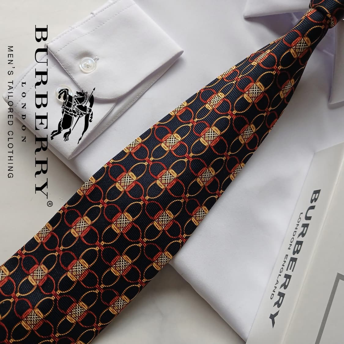 버버리 네이비 노바체크 모티브 넥타이 9.5cm A+~A등급 E922 상품이미지1