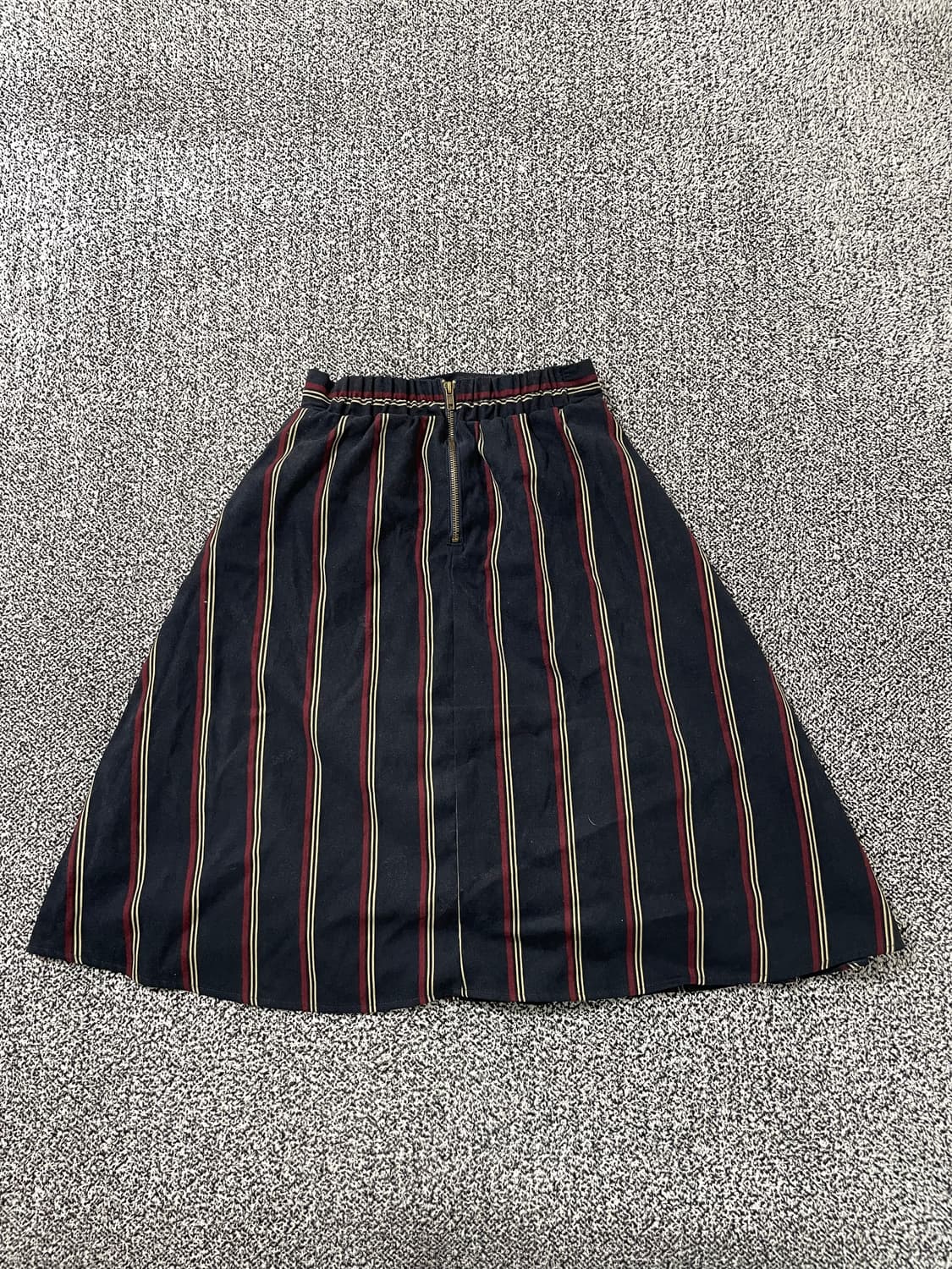 vinteちきゅ. EMSEXCITE 세로 스트라이프 미디 스커트 치마 상품이미지2