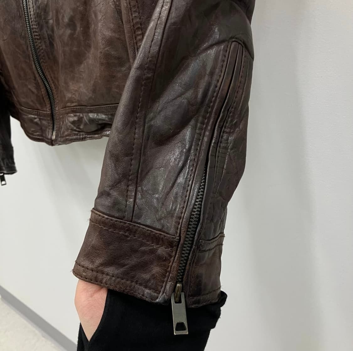 솔리드옴므 브라운 사선 지퍼 양가죽 자켓 105 상품이미지8