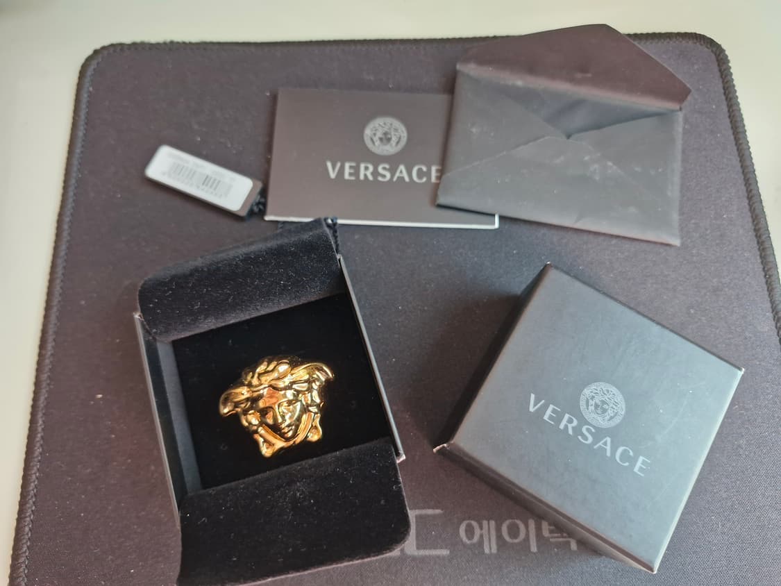 20fw 베르사체 메두사 반지 17호 상품이미지4