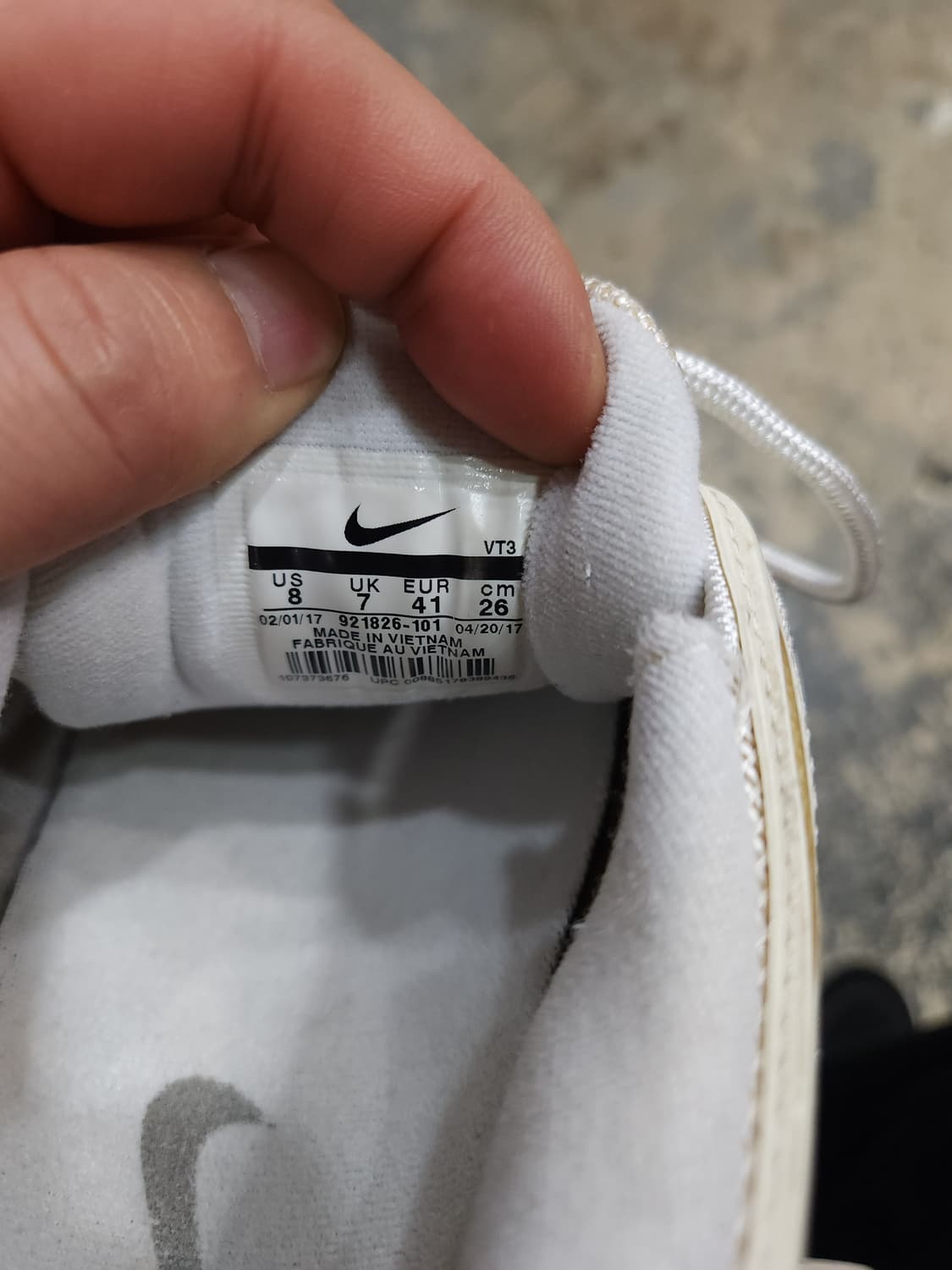 나이키 에어맥스 97 트리플화이트 260mm

 상품이미지9