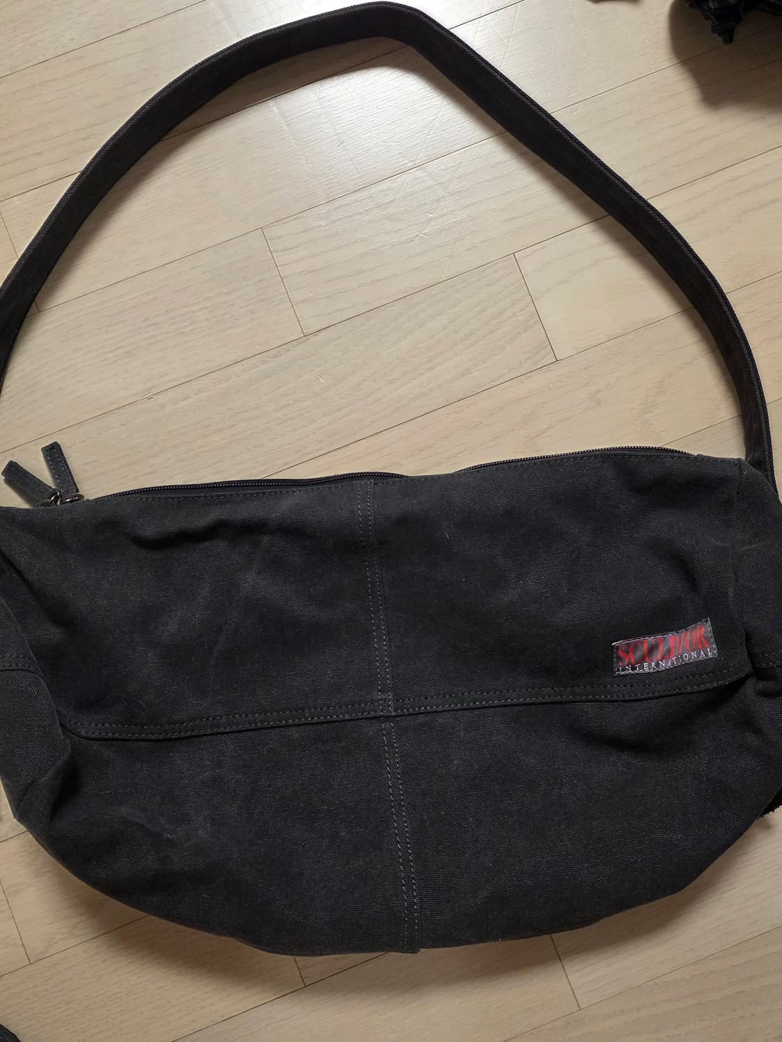 스컬프터 빈티지 캔버스 더플백 - 차콜 상품이미지1