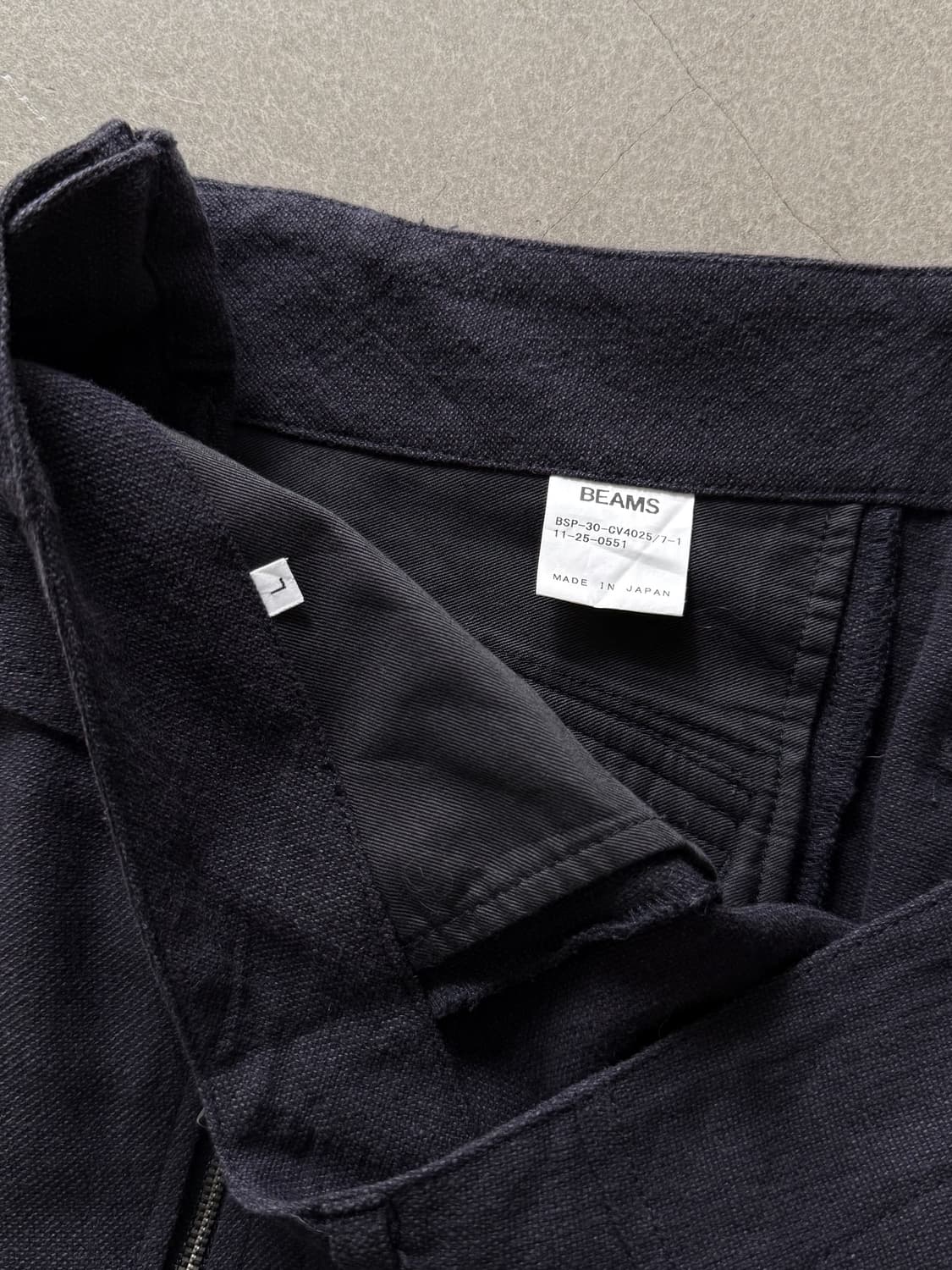 Beams Utility Cargo Linen Shorts 상품이미지6