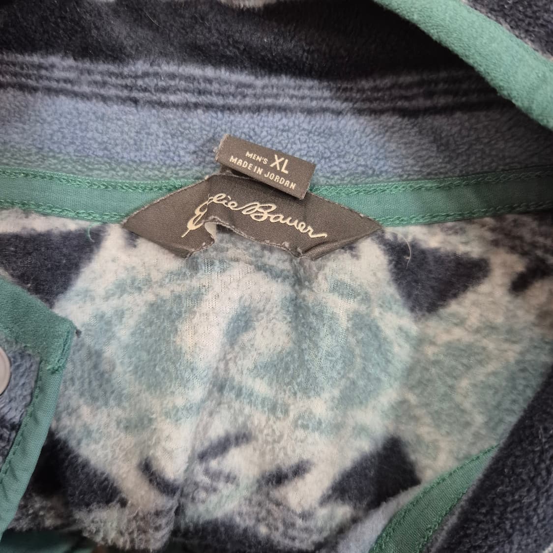 에디바우어 아즈텍 버튼 반집업 신칠라 XL 상품이미지5