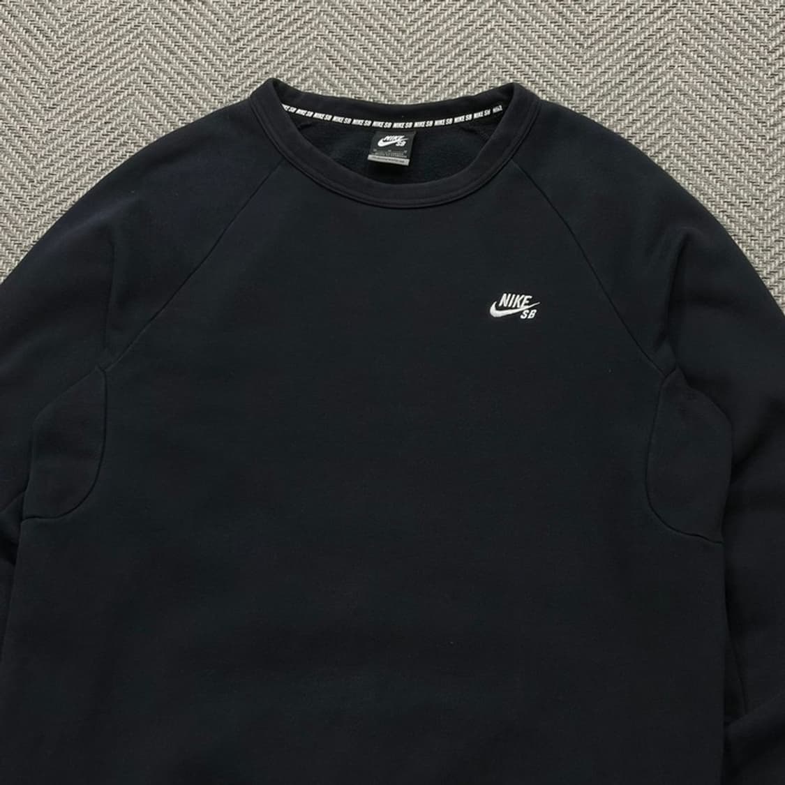 나이키sb 베이직 로고 맨투맨 v2060 상품이미지3