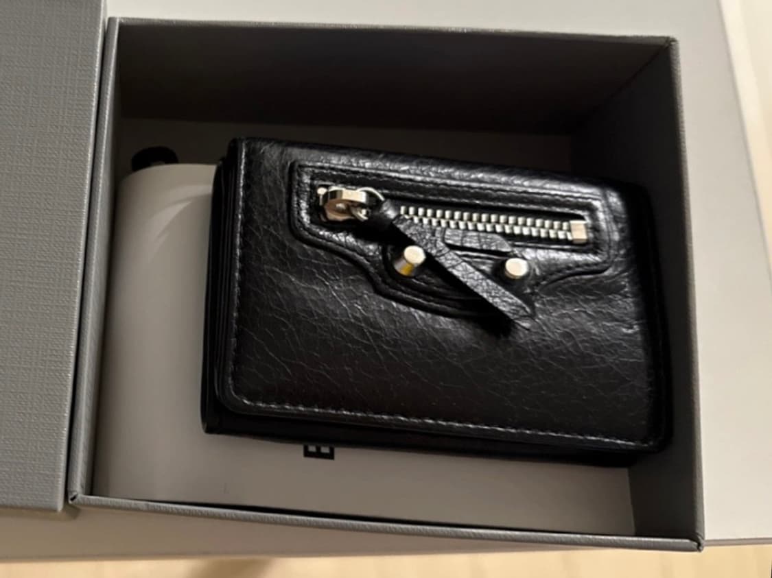 발렌시아가 모터 카드지갑 상품이미지1