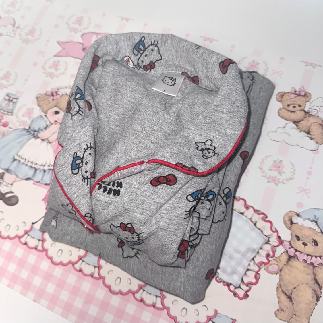 헬로키티 파자마 세트 상품이미지3