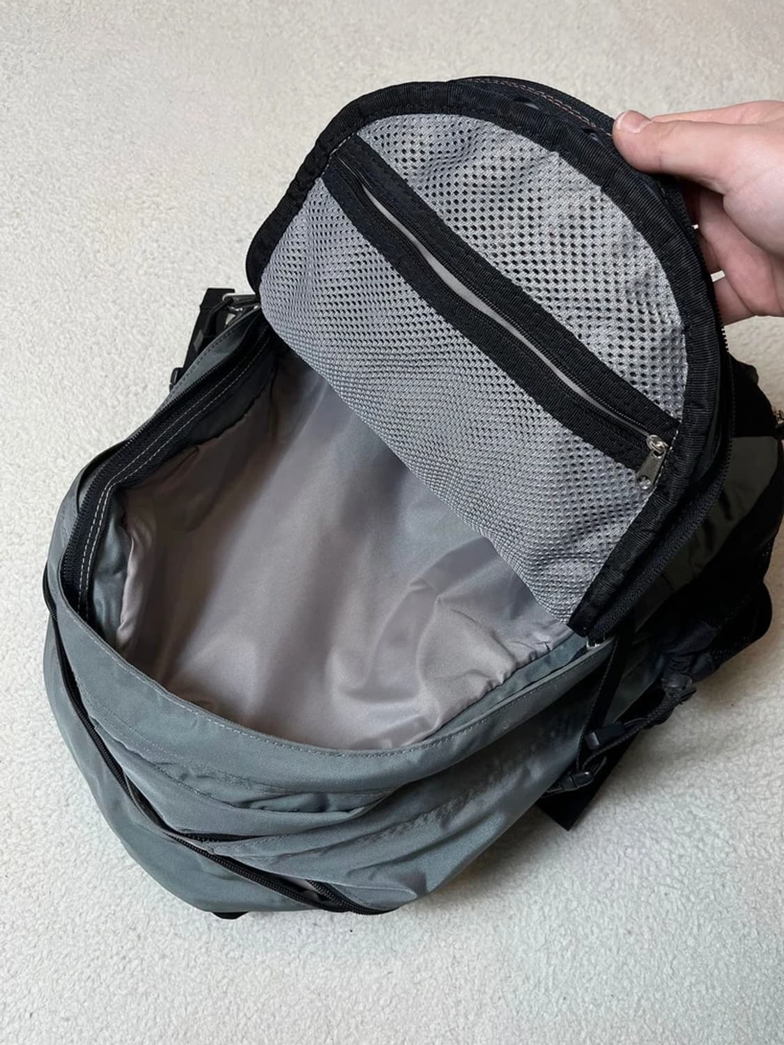 노스페이스 고프코어 Surge 백팩 A1859 상품이미지9