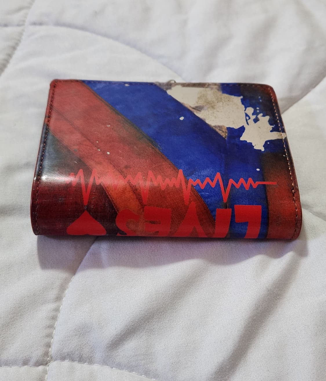 비비안웨스트우드 TREES SAVE LIVES 지갑 상품이미지6