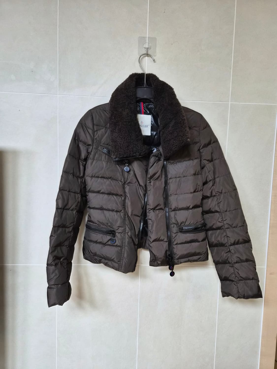 몽클레어 정품 숏점퍼 상품이미지1