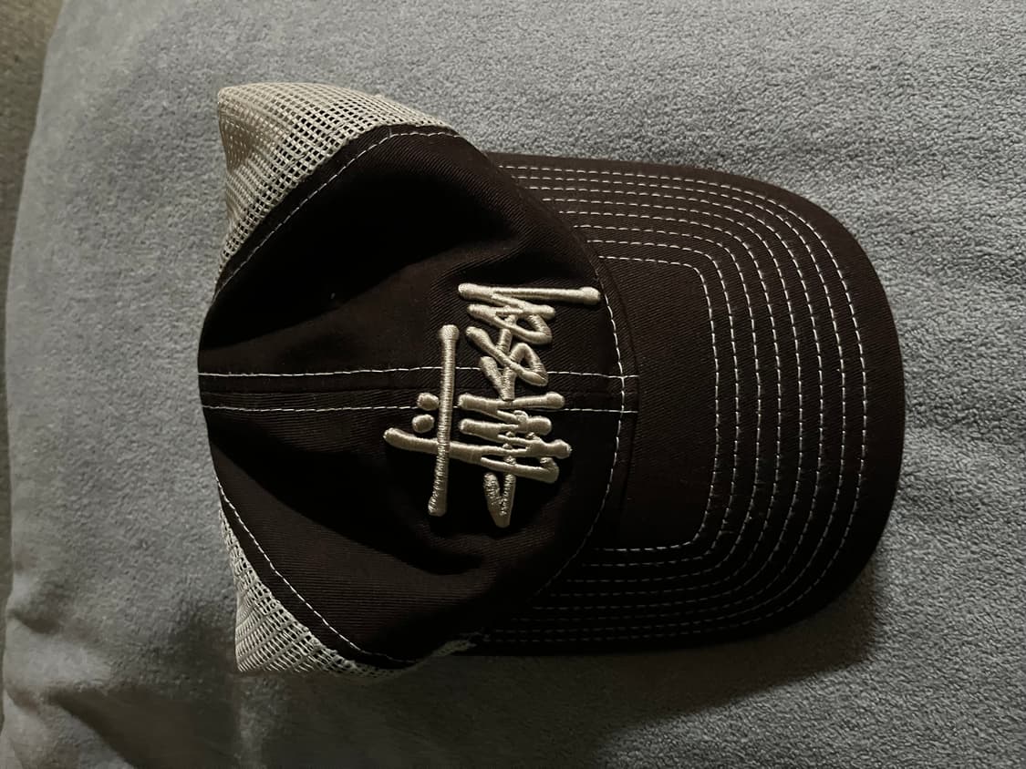 스투시 트러커 볼캡 상품이미지1