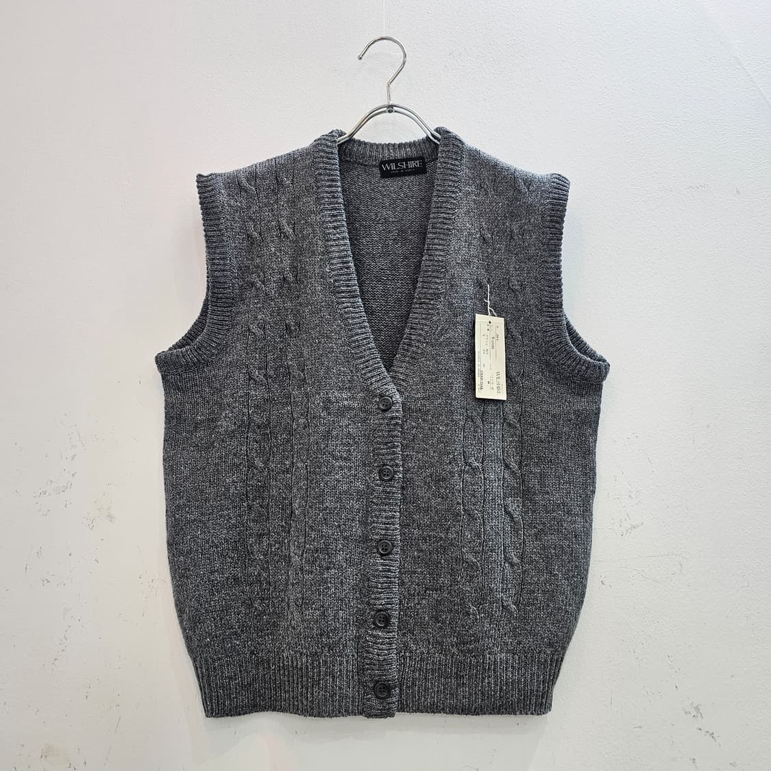 모 혼방 V넥 버튼 꽈배기 니트 조끼 베스트 상품이미지1