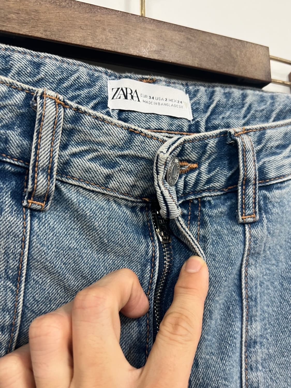 자라 미드 라이즈 와이드핏 나팔 부츠컷 카고 데님 팬츠 상품이미지6