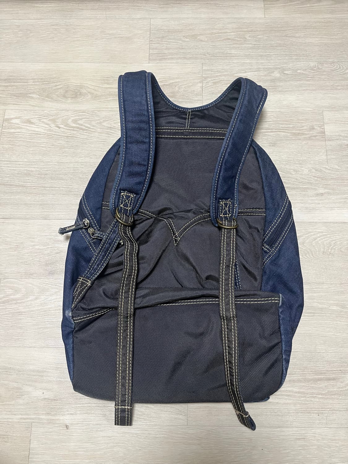 Levi’s bagpack 상품이미지2
