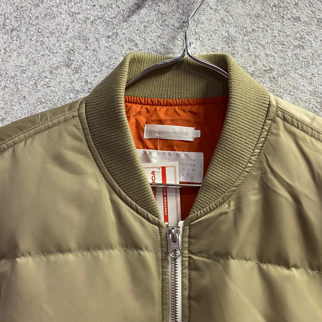 디스이즈네버댓 암포켓 퀄팅 나일론 점퍼 B3298 상품이미지3