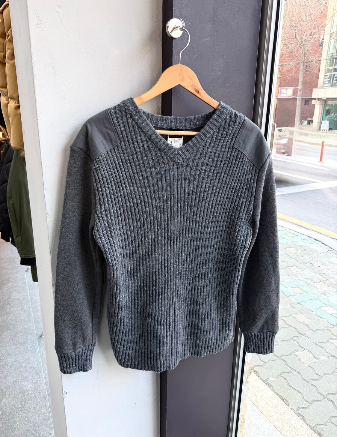 50/ 돌체앤가바나 견장 퓨어울 백테이핑 골지 니트 상품이미지2