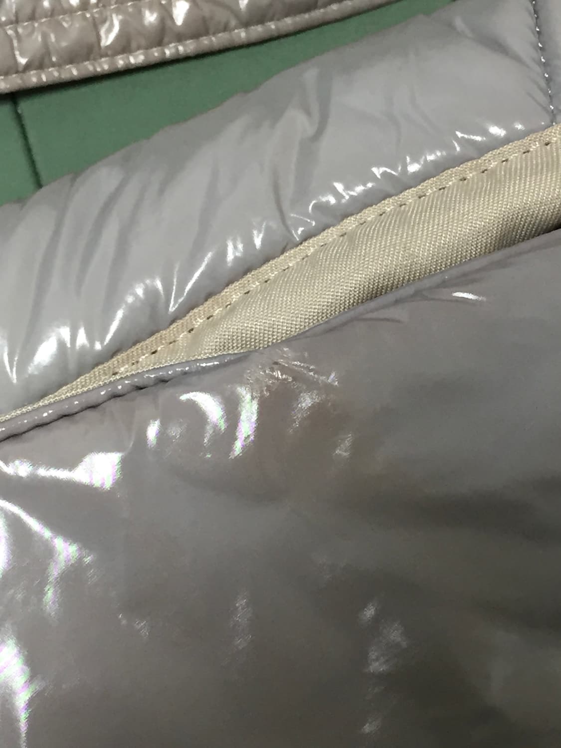 마뗑킴 패딩 숄더백 실버 그레이 상품이미지4