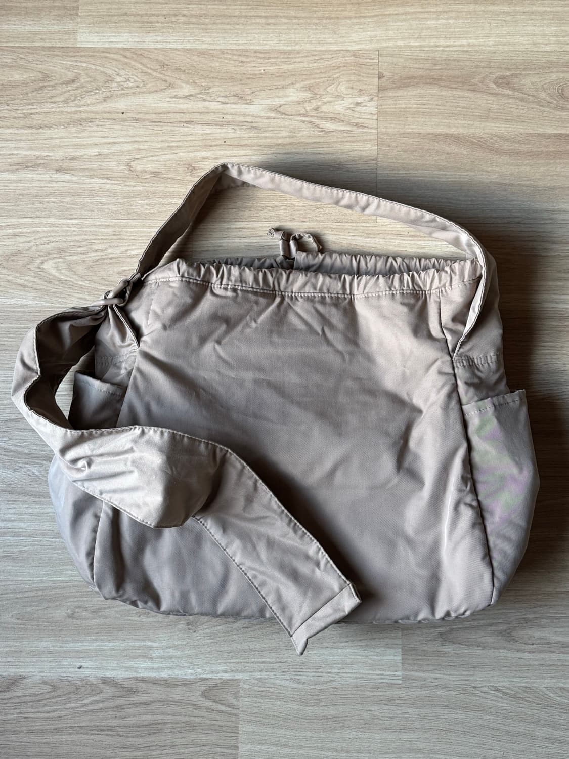 유니클로:C 소프트 퍼피 숄더백 상품이미지1