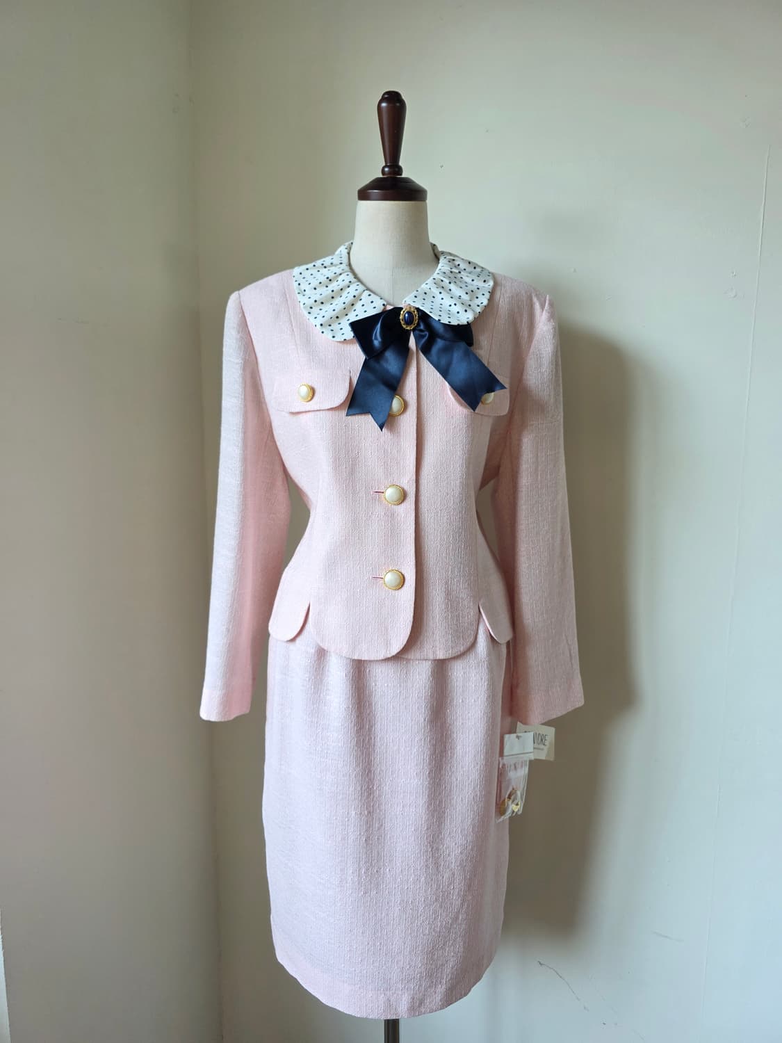 미착용 새상품 핑크 트위드 셋업 (자켓+스커트/카라, 브로치 탈부착) 상품이미지2