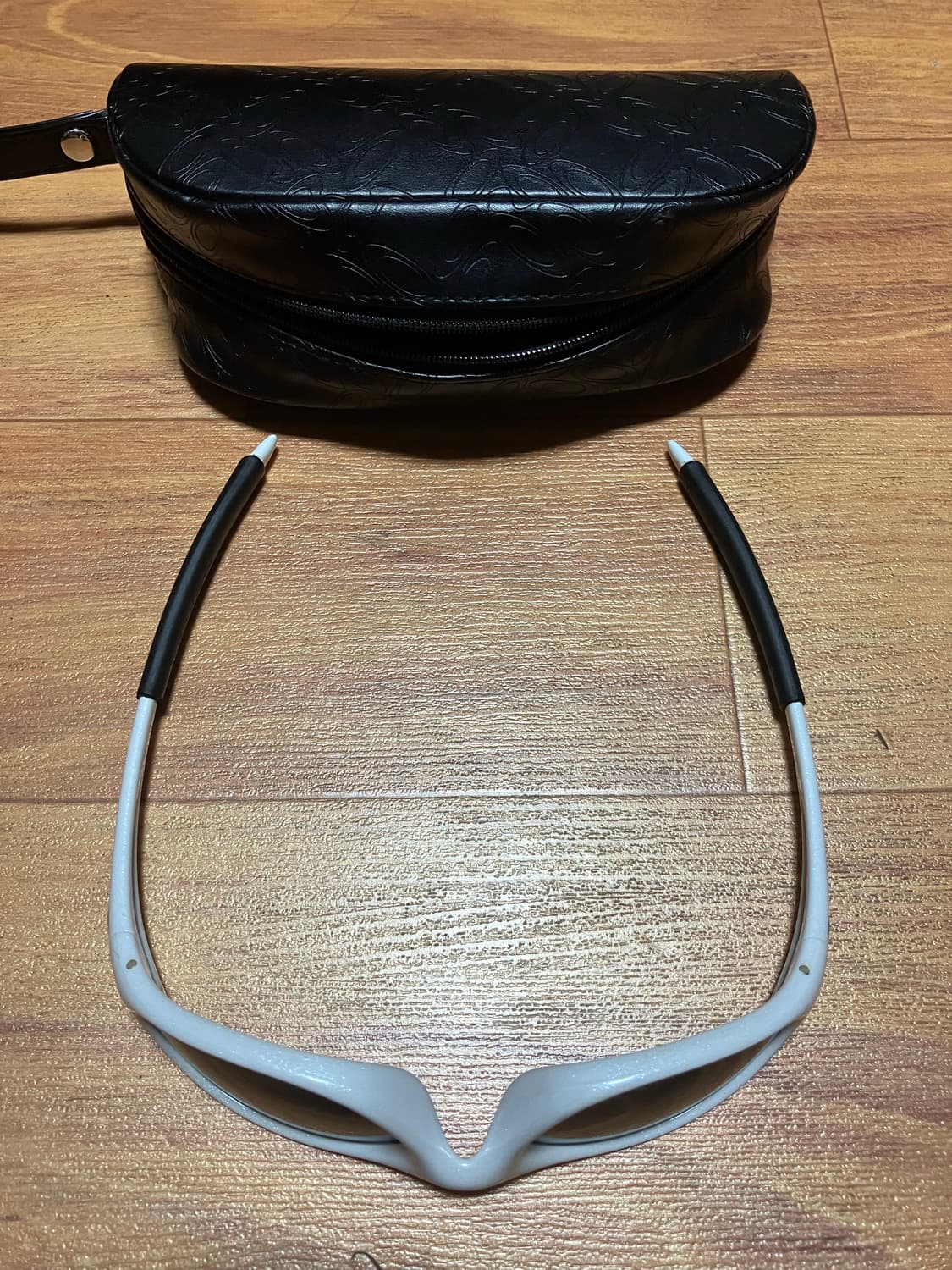 오클리 미뉴트 1.0 새렌즈 펄화이트 상품이미지5