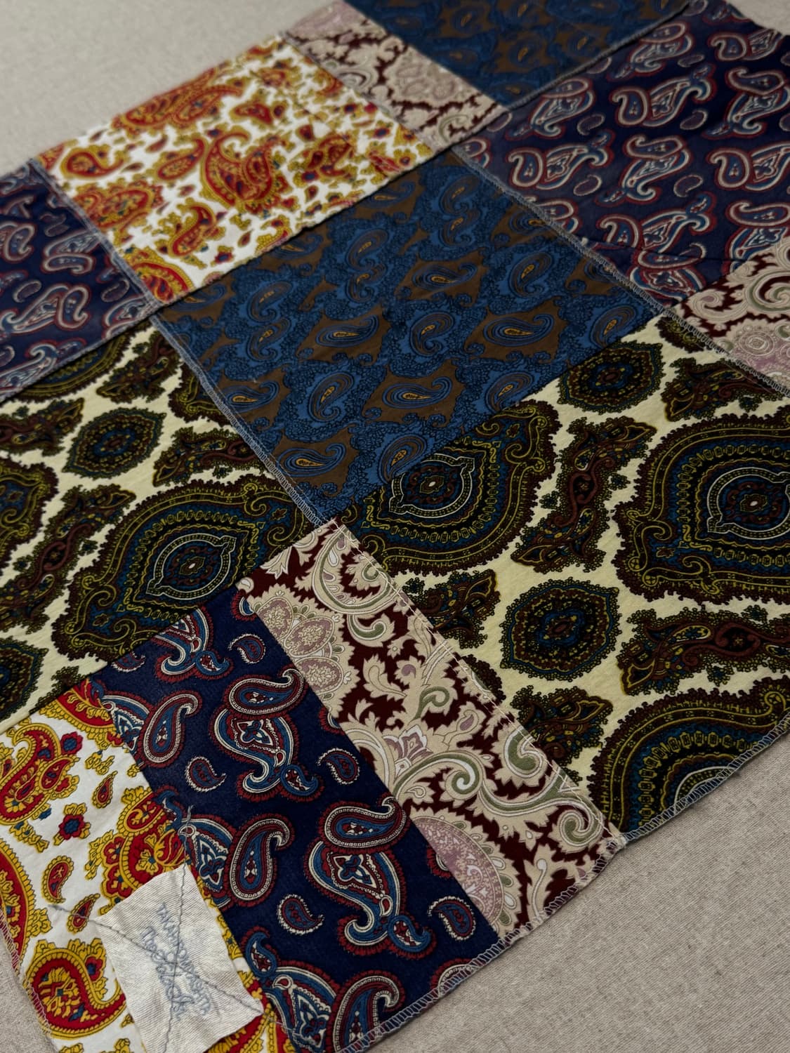 솔로이스트 앤티크 패치워크 반다나 상품이미지1