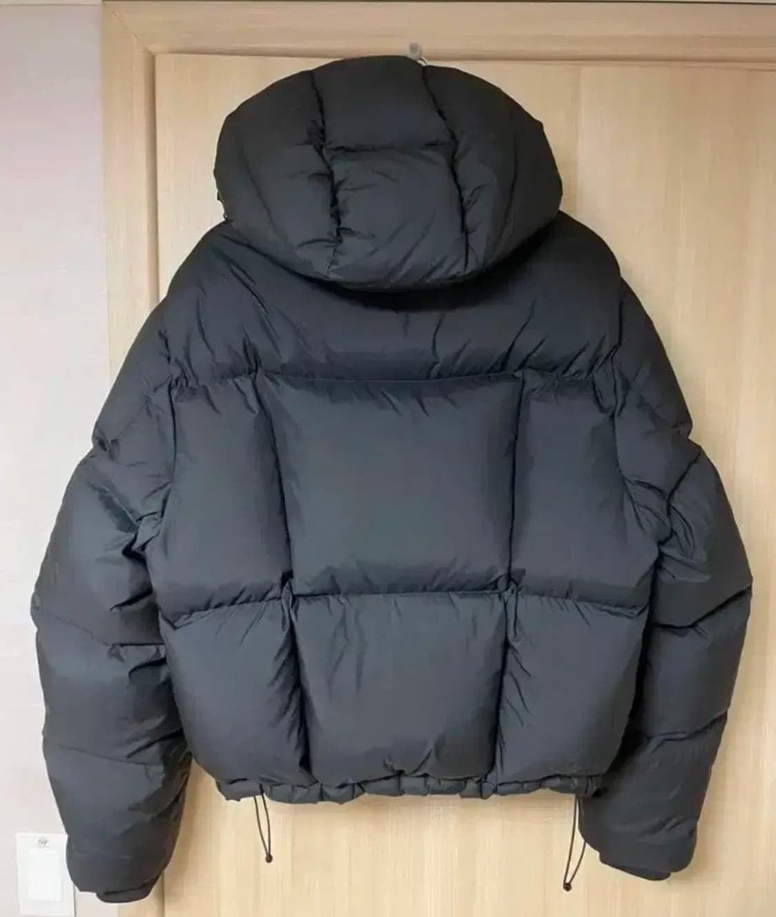 벨리에 크로스 라인 후디드 패딩 s 상품이미지2