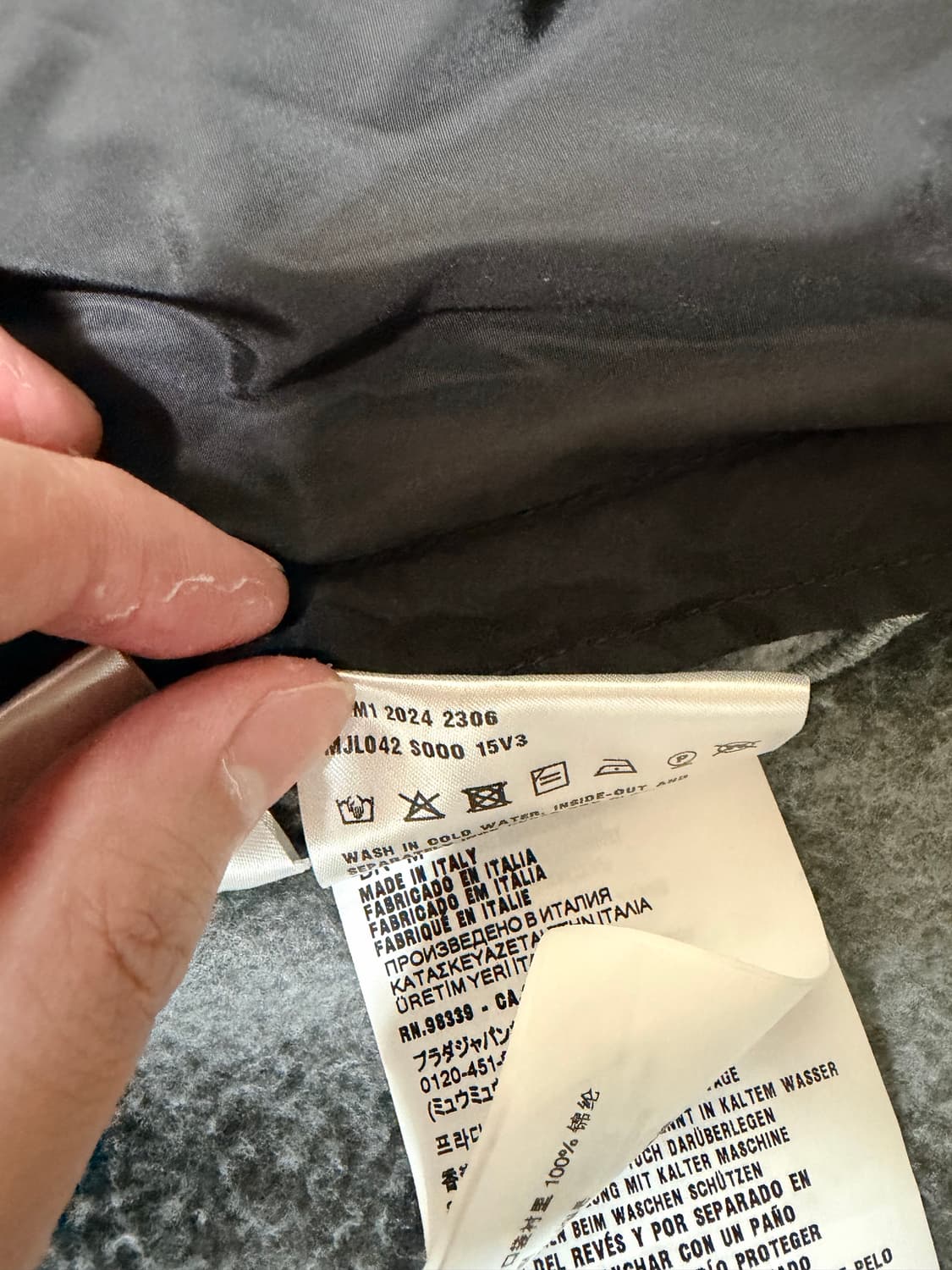 미우미우 후리스 M 사이즈2024fw 상품이미지3