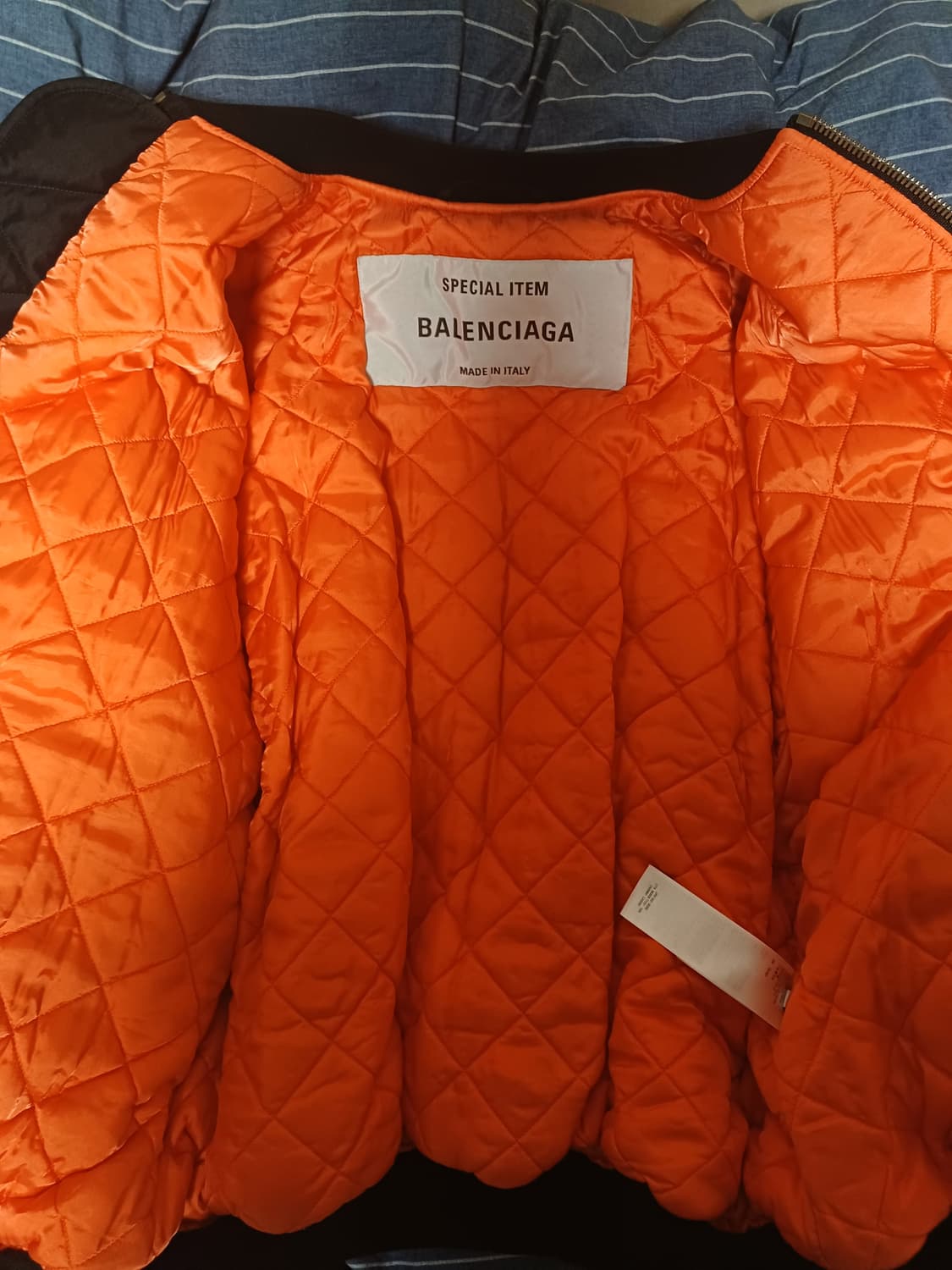 [F38] 발렌시아가 나사 봄버 블랙 (105) 상품이미지3