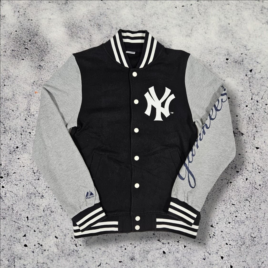 마제스틱 뉴욕 양키스 그레이 블랙 바시티 자켓 상품이미지1