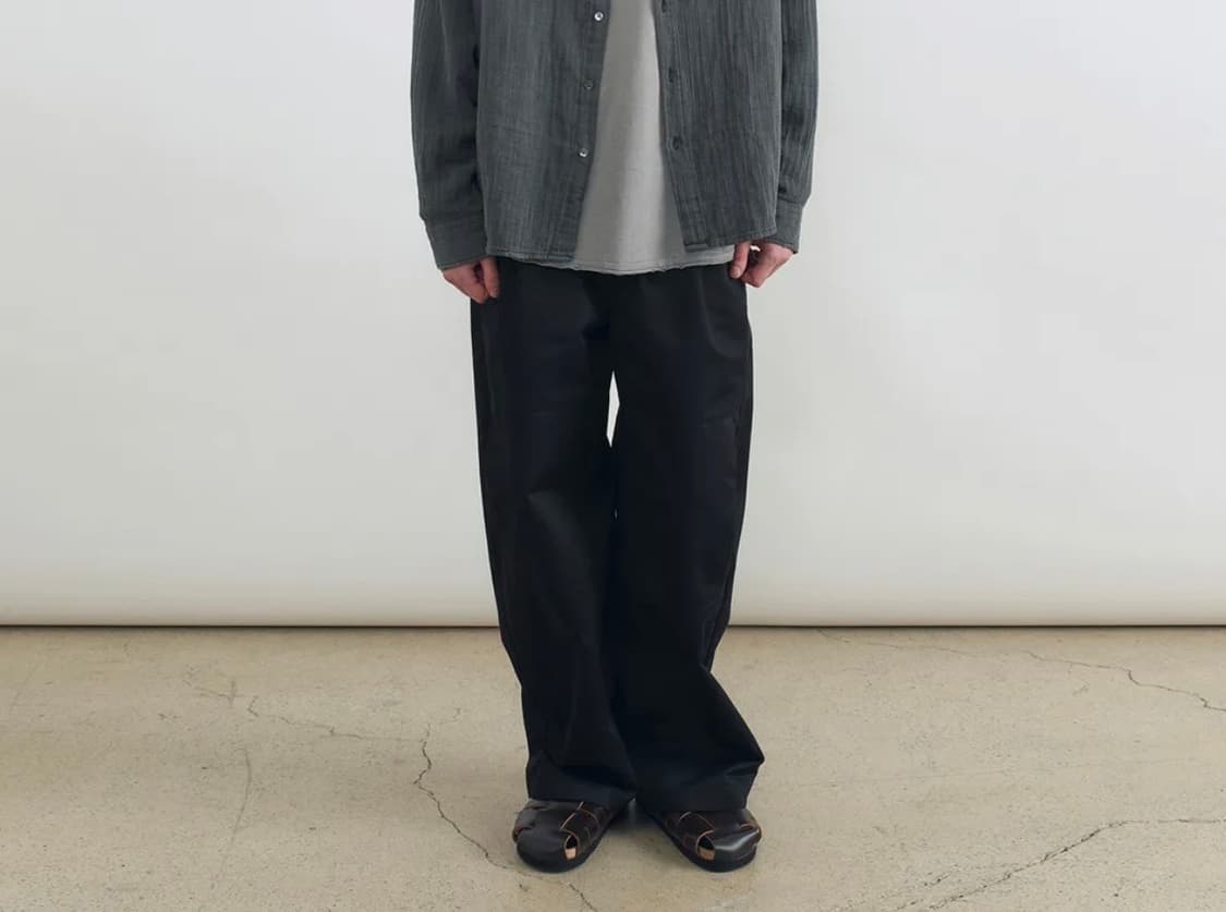 인사일런스 커브드 플리츠 치노팬츠  상품이미지3