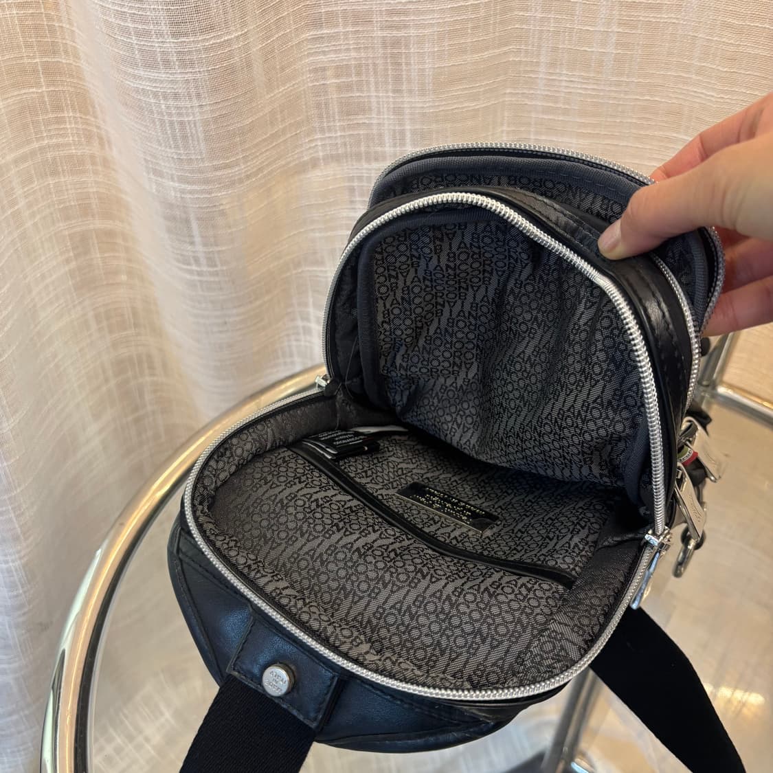 정품 오로비앙코 슬링 크로스백    상품이미지9