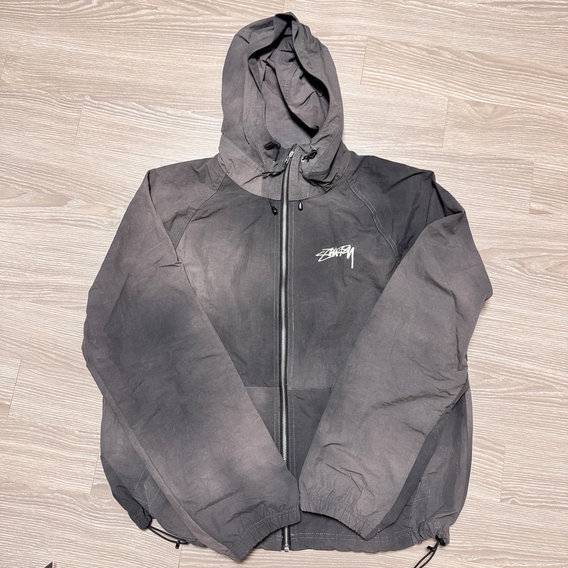 (M)스투시 웨이브 다이 비치 쉘 자켓 블랙 115745 상품이미지5