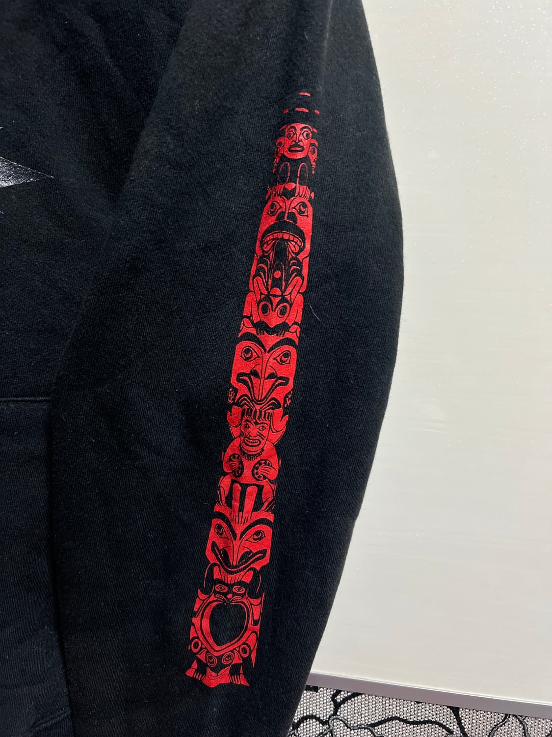 빈티지 1993 Living in Skin 토템 후드티 상품이미지6