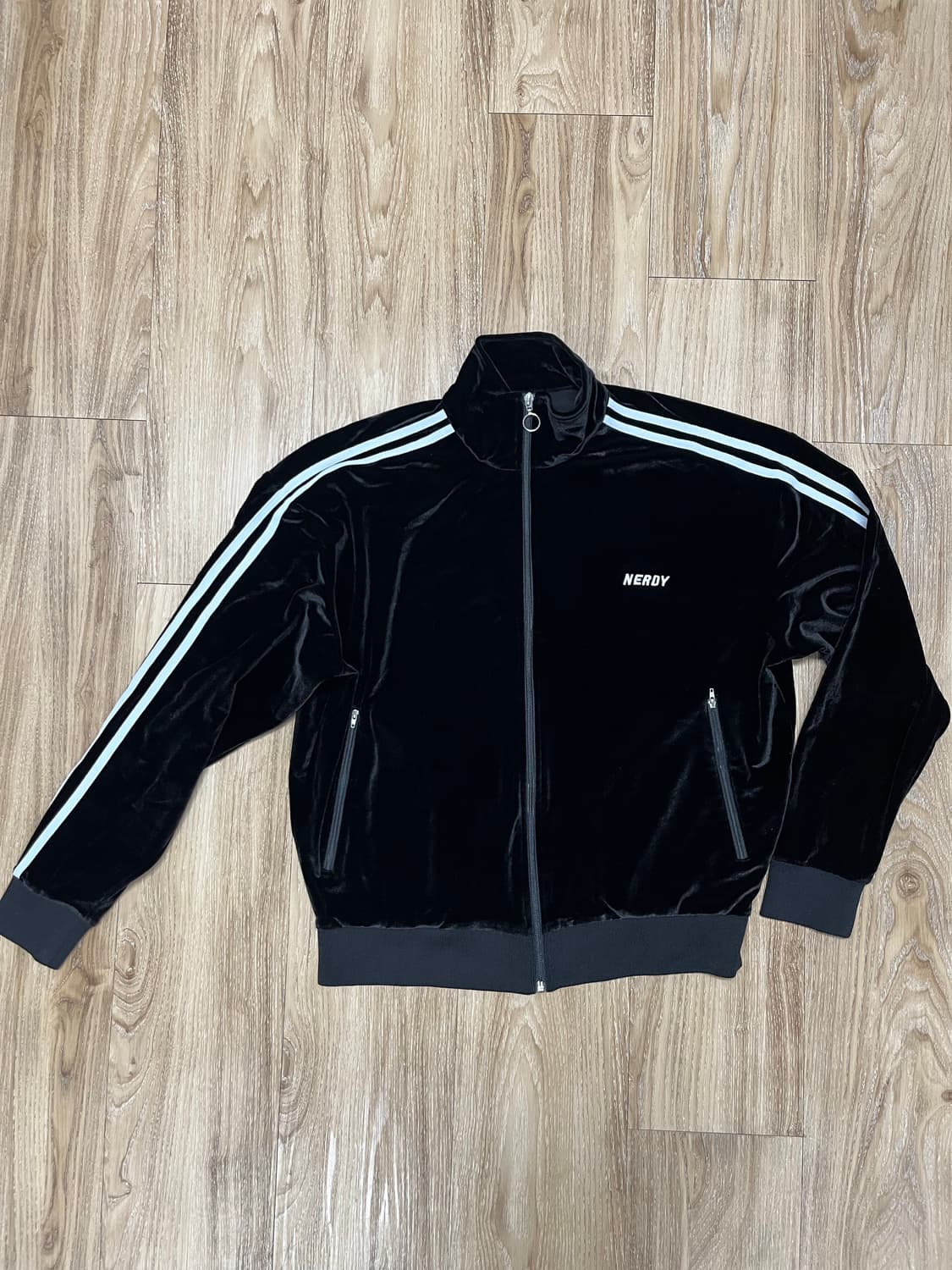 널디 벨벳 트랙탑 져지 상품이미지1