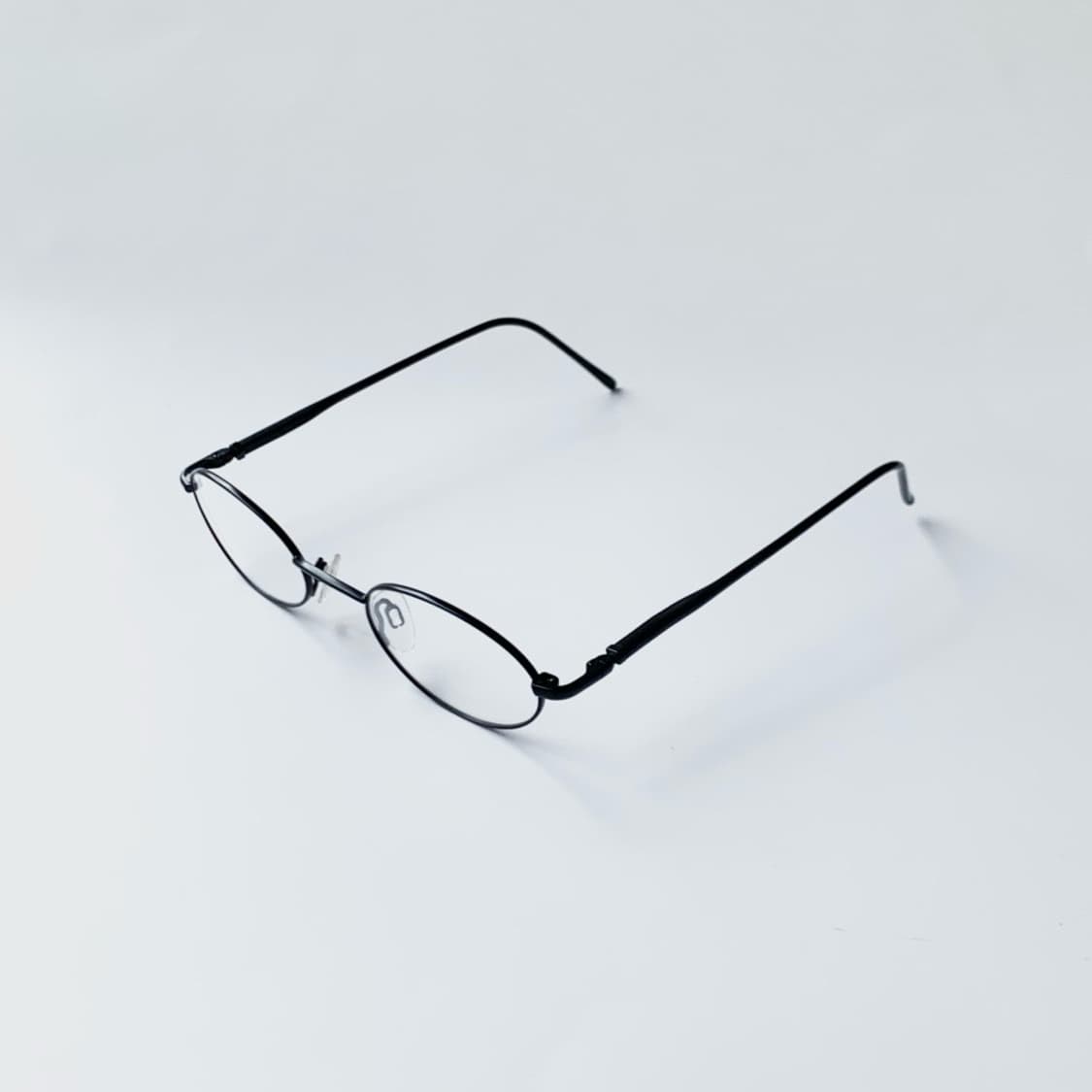 [픽키-695] 블랙 메탈 안경 슬림 오벌 프레임 클래식 미니멀 상품이미지3