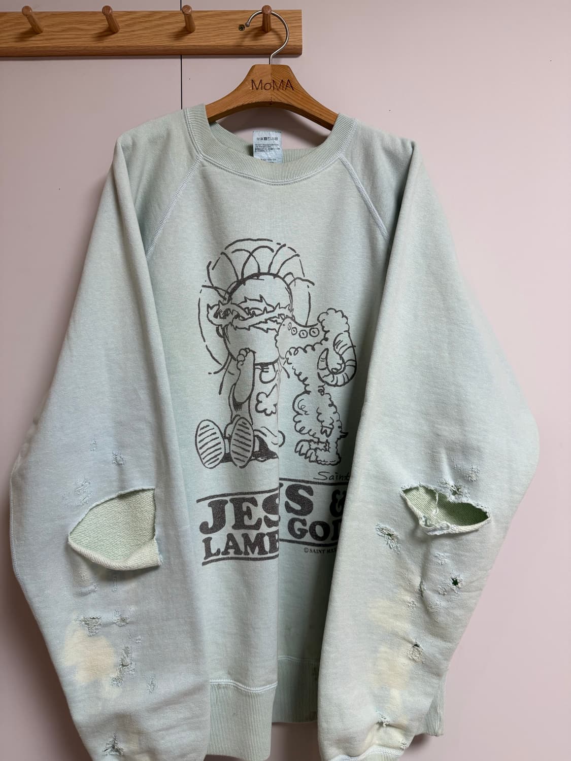 세인트미카엘 스누피 데미지 맨투맨 상품이미지1