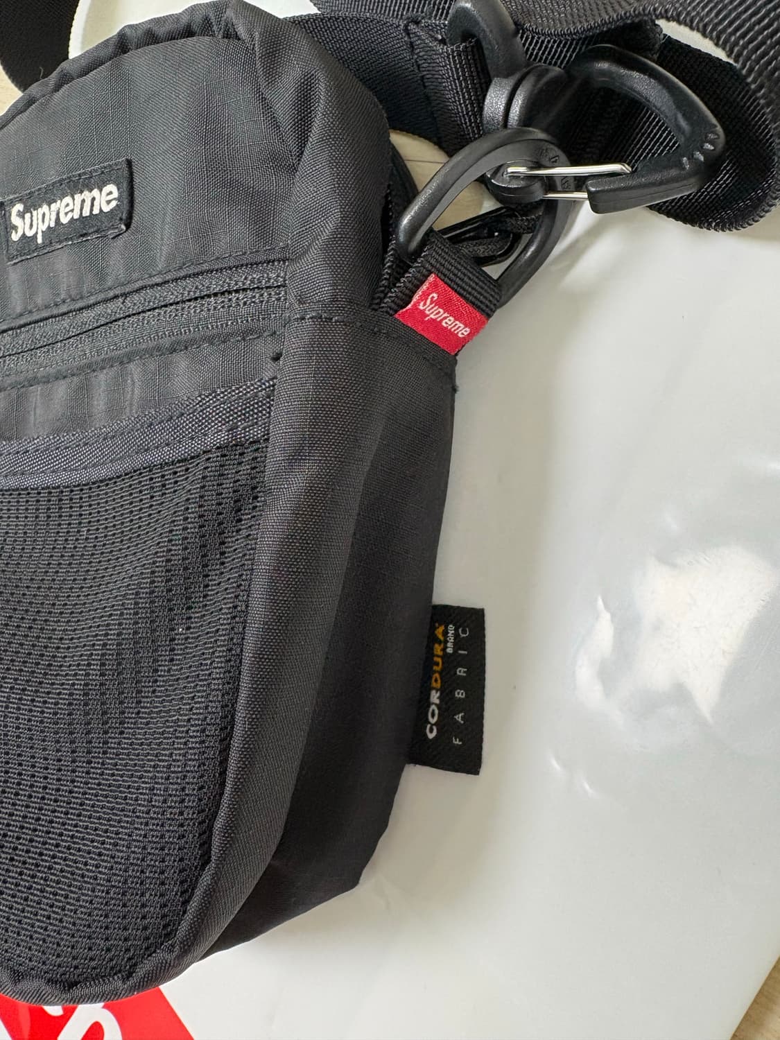 슈프림 코듀라 스몰 숄더백 + 쇼핑백 Supreme 17ss 상품이미지4