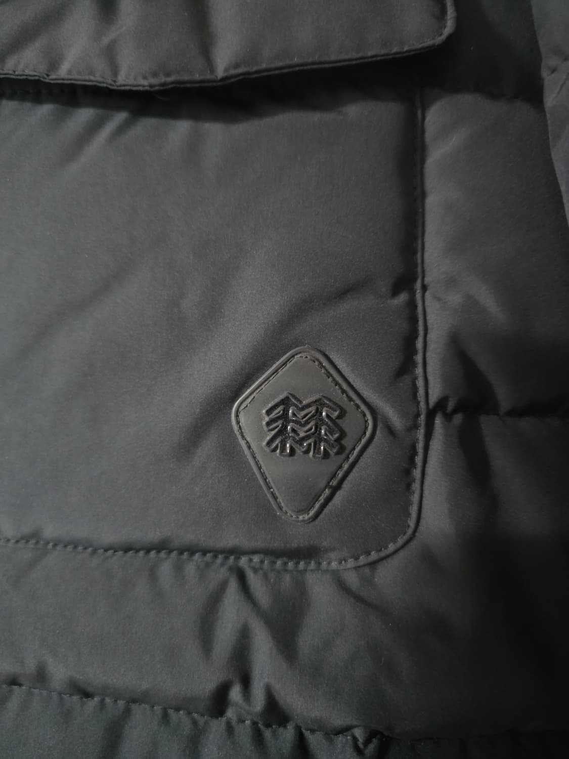 코오롱스포츠  남자 경량패딩. 싸이즈  100 상품이미지5