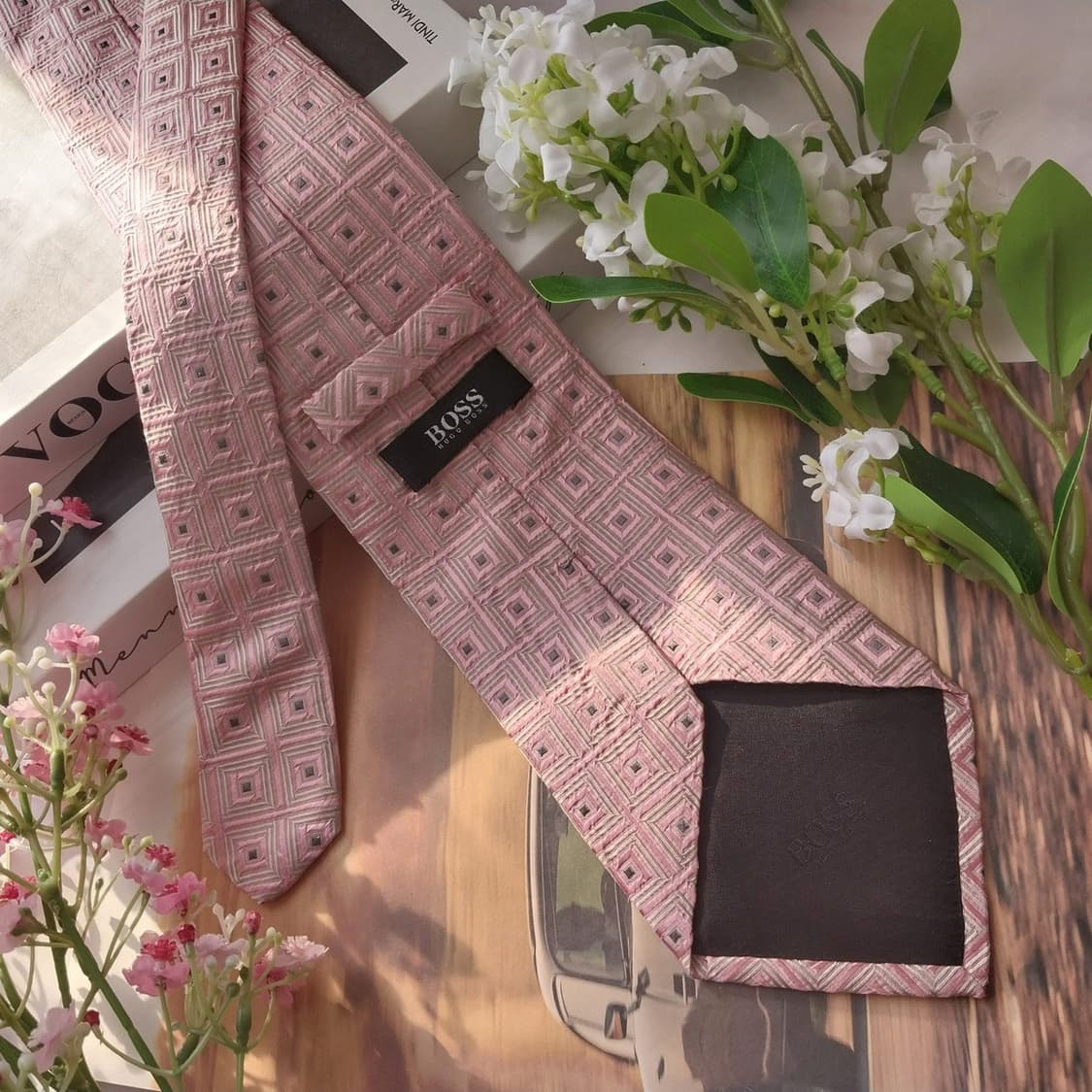 휴고보스 실크 핑크 기하 자카드 넥타이 9.7cm A등급 K1565
 상품이미지5