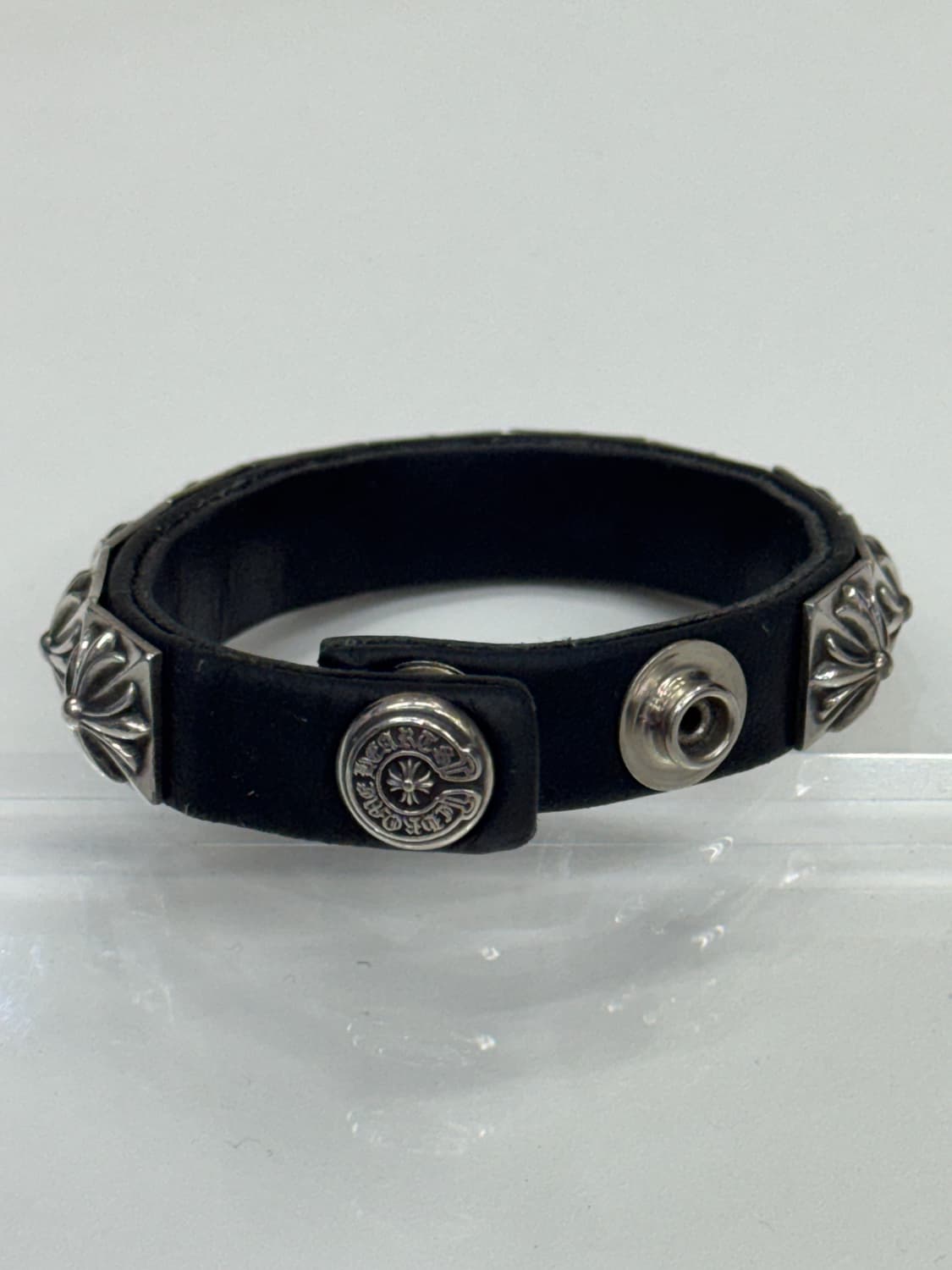 크롬하츠 피라미드 레더 팔찌 상품이미지3