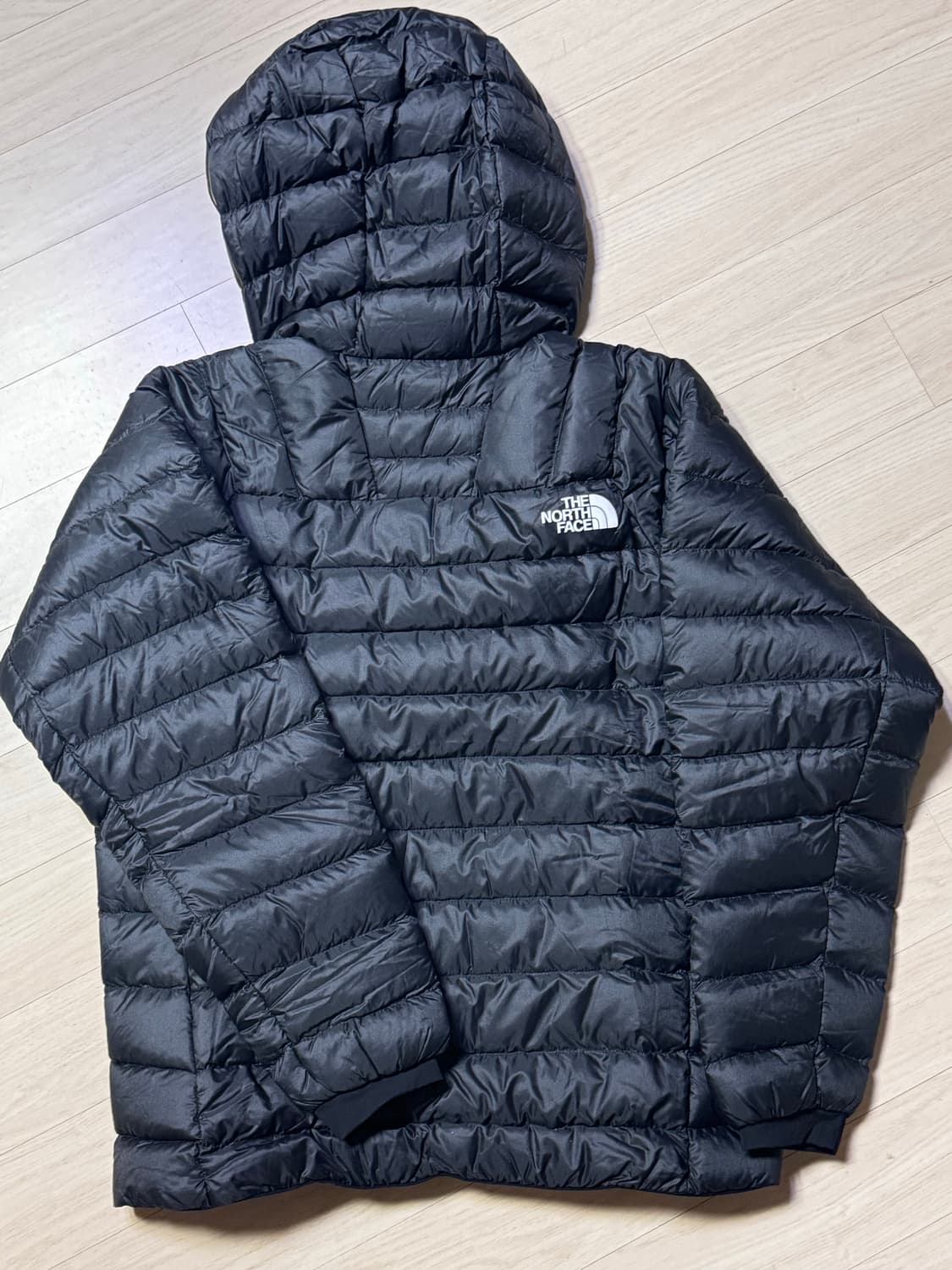 노스페이스 경량패딩 M 상품이미지5