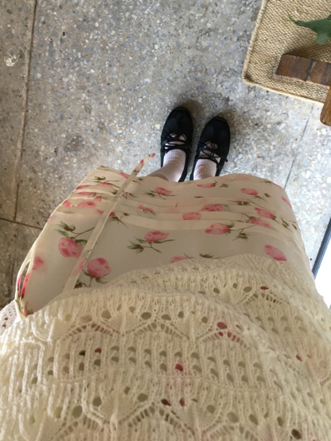 택O 새 상품 데이빈 로즈 장미 플라워 실키 미디 스커트 상품이미지2