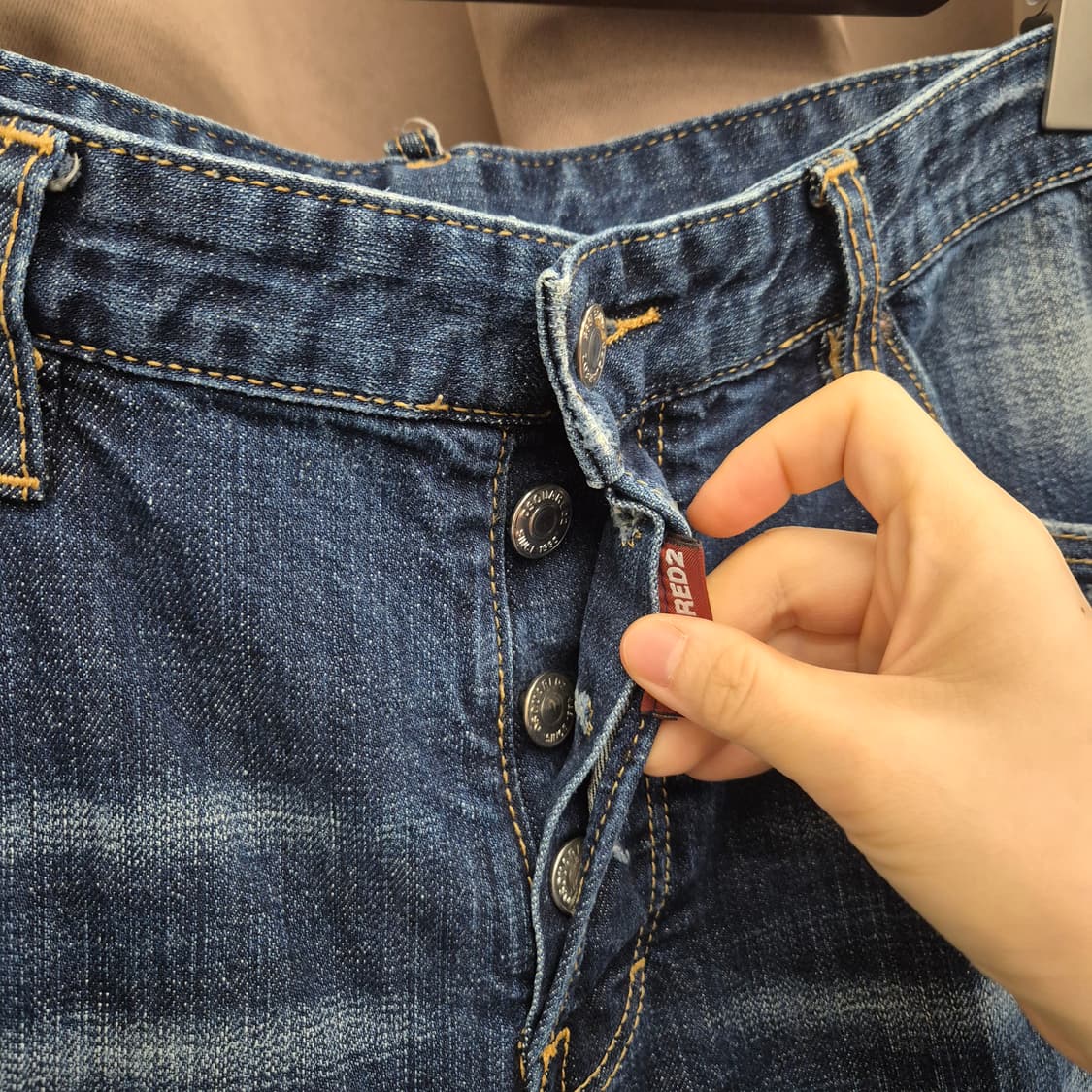 디스퀘어드2 페인팅 워싱 스케이터 진 50 상품이미지3