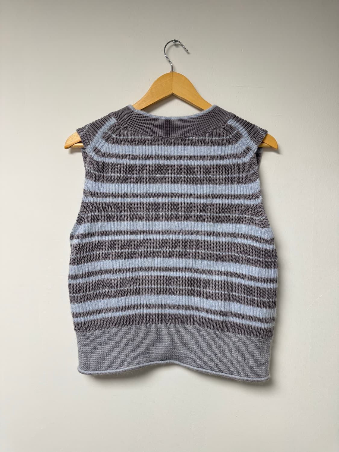 cos 코스 알파카 브이넥 스트라이프 니트 베스트 M 상품이미지4