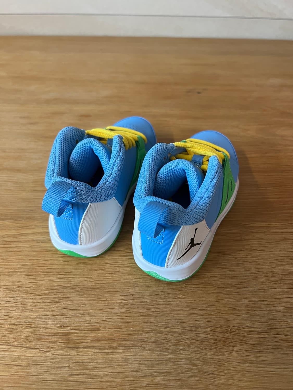 [170mm] [미사용 새제품] 조던 플라이트 루미너리 BT (55538 상품이미지3