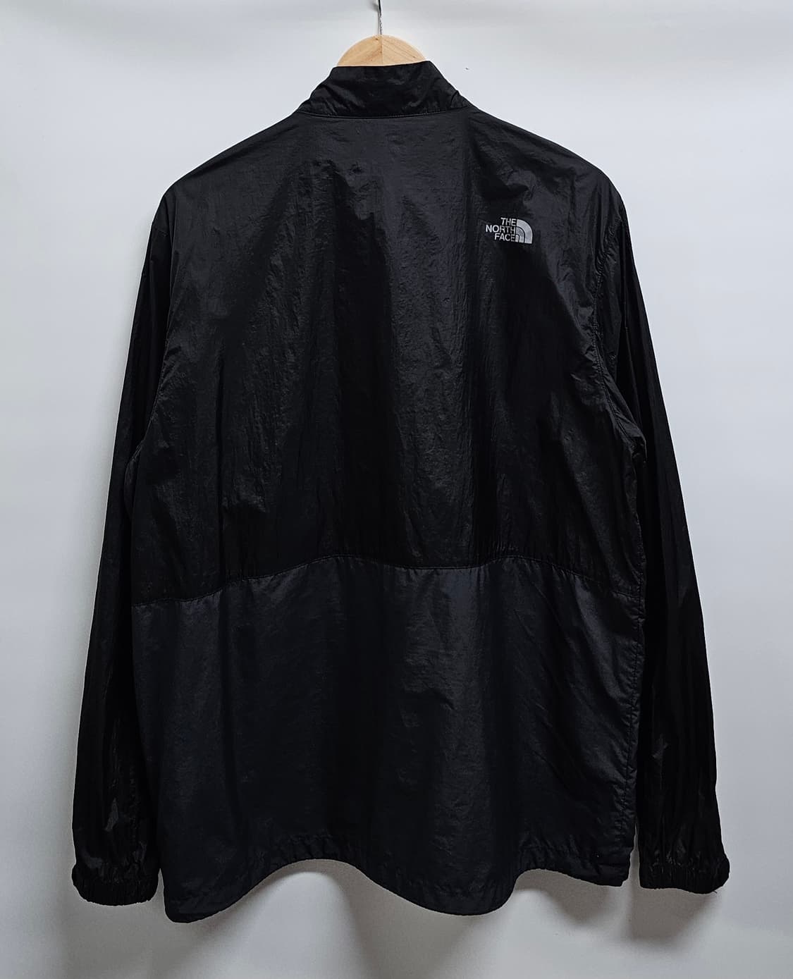 노스페이스 블랙 바람막이 자켓 110 상품이미지2