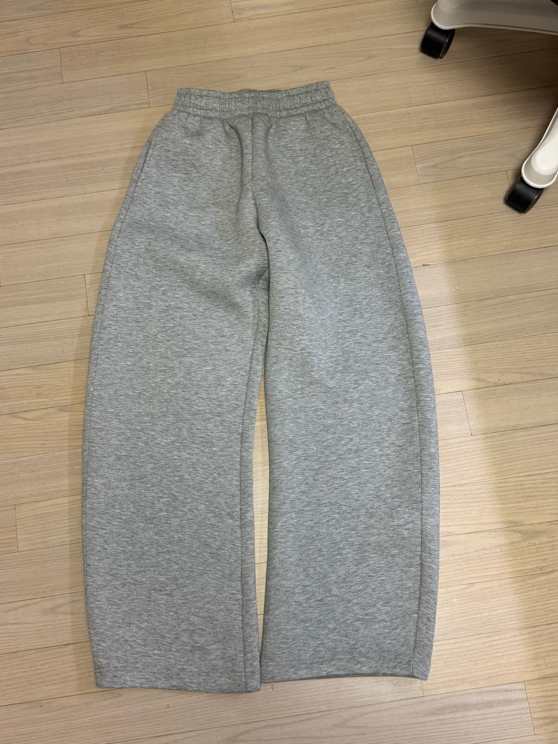 테이크이지 네오프렌 커브드 스웻팬츠 상품이미지1